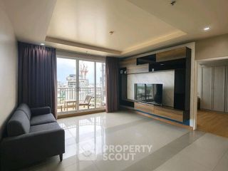 À vendre 3 chambres condo à Huai Khwang, Bangkok