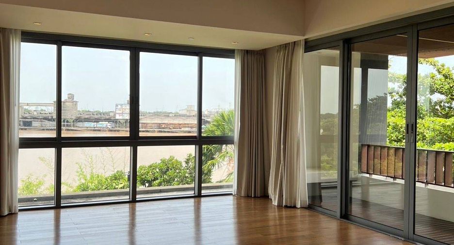 For sale 3 bedrooms condo in Yan Nawa, Bangkok