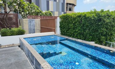 For sale 3 bedrooms condo in Yan Nawa, Bangkok