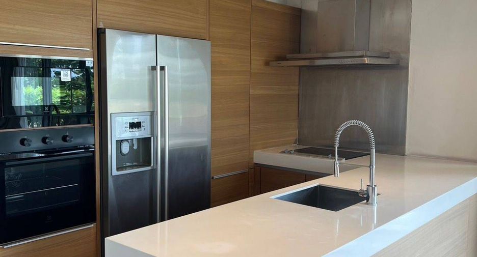 For sale 3 bedrooms condo in Yan Nawa, Bangkok
