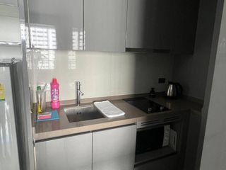 Wohnung zum Kauf mit 1 Zimmer in Bang Rak, Bangkok