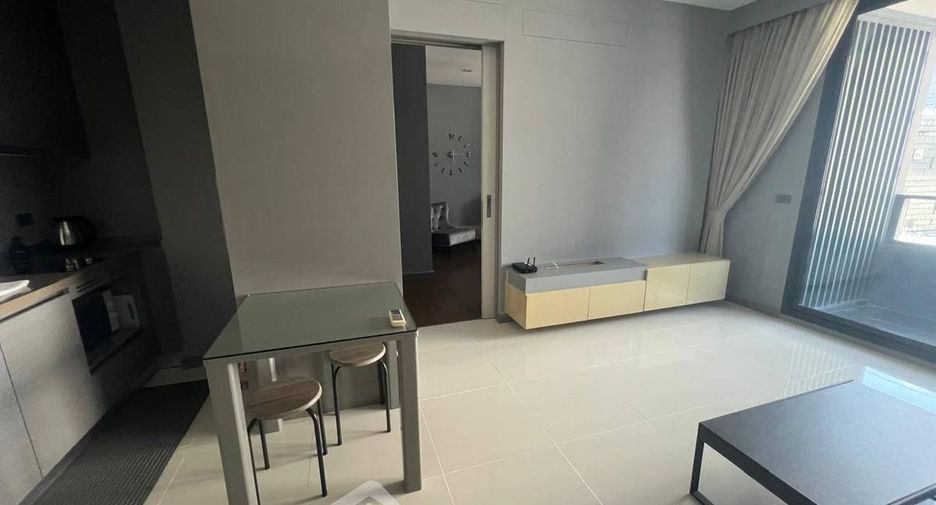 For sale 1 Beds condo in Bang Rak, Bangkok