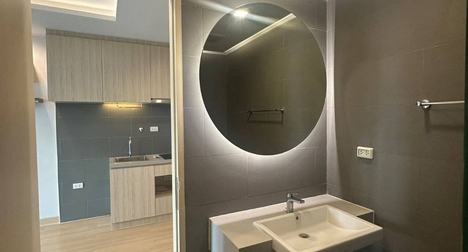 Condo en venta de 1 habitaciones en Si Racha, Chonburi