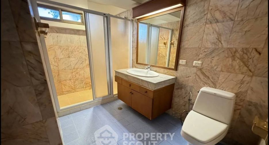 For rent and for sale 3 bedrooms condo in Watthana, Bangkok
