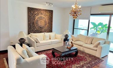For sale 3 bedrooms condo in Watthana, Bangkok