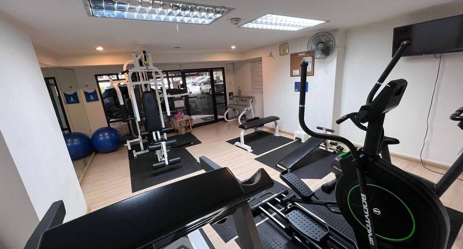 For sale 1 bed condo in Yan Nawa, Bangkok
