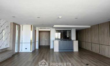 For rent and for sale 3 bedrooms condo in Pathum Wan, Bangkok