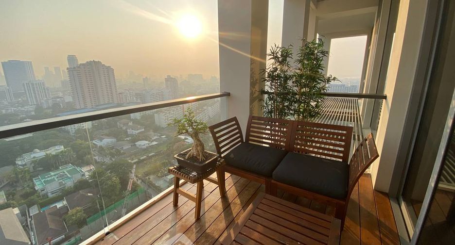 For sale 1 bed condo in Sathon, Bangkok
