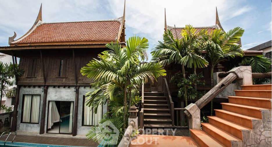 Haus zum Kauf mit 5 Zimmer in Bang Lamung, Chonburi