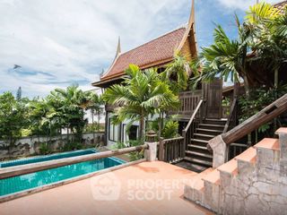 Casa en venta de 5 habitaciones en Bang Lamung, Chonburi