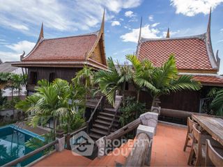 Casa en venta de 5 habitaciones en Bang Lamung, Chonburi