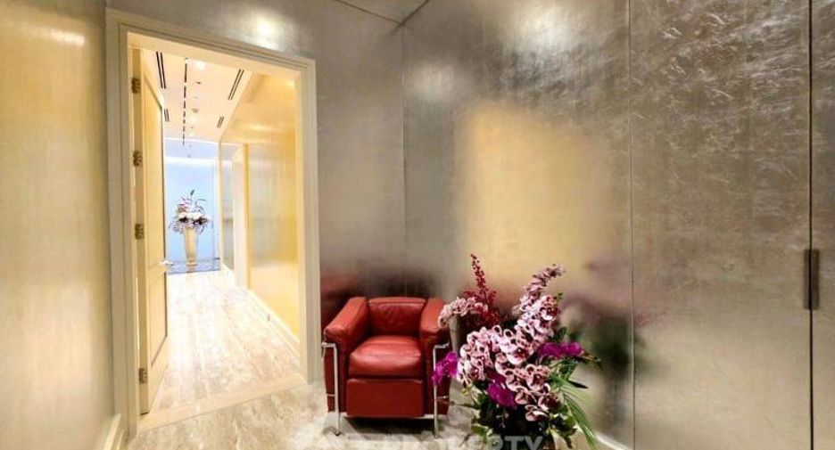 À louer et à vendre 3 chambres condo à Sathon, Bangkok