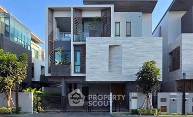 For rent and for sale 4 bedrooms house in Suan Luang, Bangkok