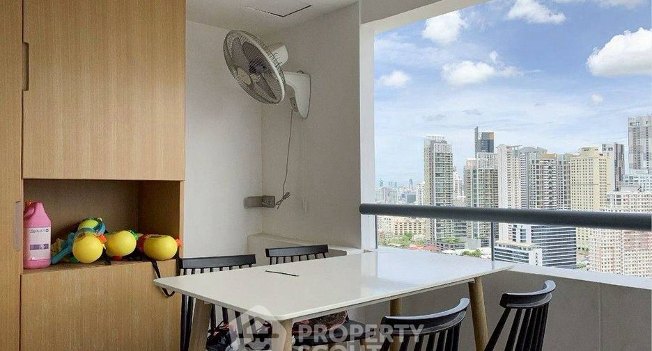 Аренда и продажа 3 спальни кондо в Кхлонг Тоеи, Бангкок