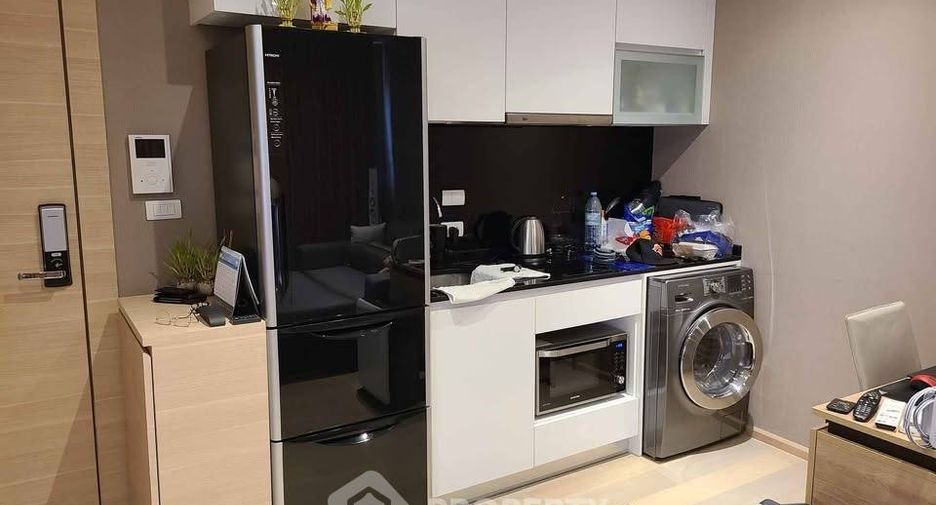 For sale 2 bedrooms condo in Sathon, Bangkok