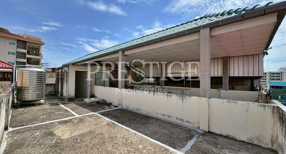 For sale and for rent 2 bedrooms retail Space in Bang Lamung, Chonburi