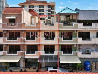 For sale and for rent 2 bedrooms retail Space in Bang Lamung, Chonburi