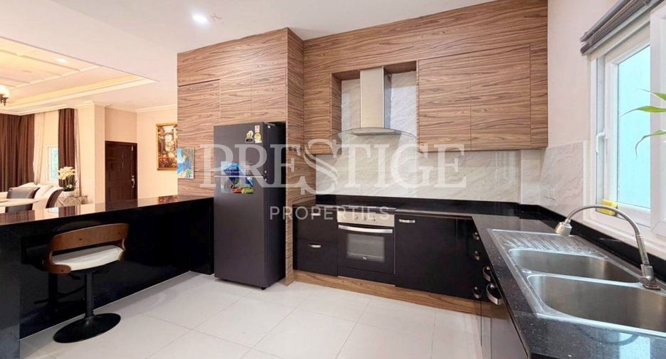 For sale 3 ベッドルーム house in Huay Yai, Pattaya