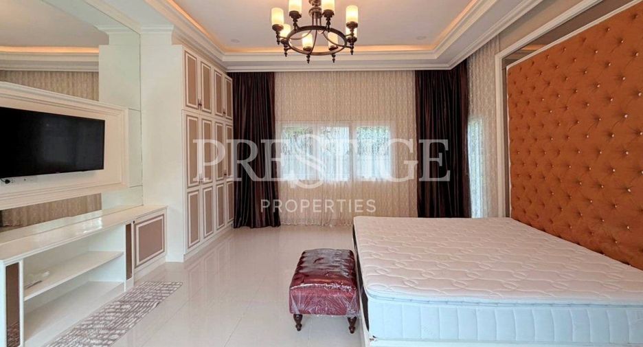 For sale 3 ベッドルーム house in Huay Yai, Pattaya