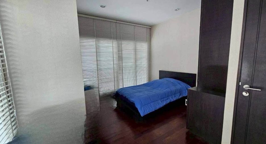 For sale 2 bedrooms condo in Watthana, Bangkok