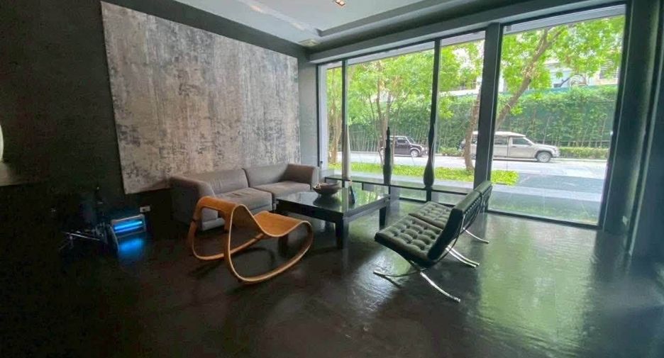 For sale 2 bedrooms condo in Watthana, Bangkok