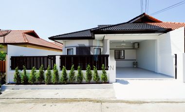 Reihenhaus zum Kauf mit 3 Zimmer in Bang Lamung, Chonburi