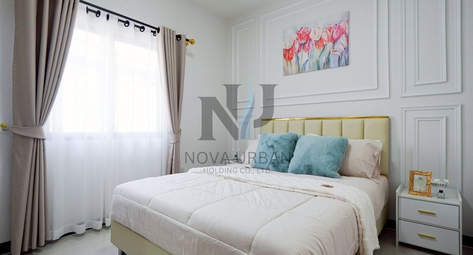 À vendre 3 chambres maison de ville à Bang Lamung, Chonburi