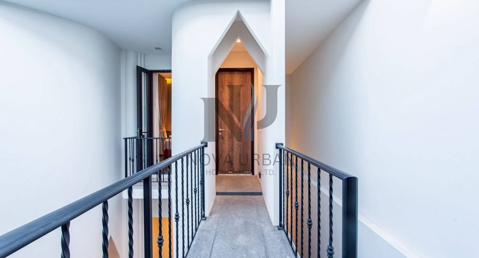 For rent and for sale 4 bedrooms house in Bang Lamung, Chonburi