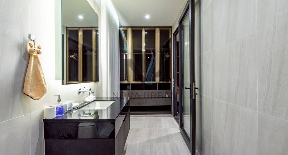 For rent and for sale 4 bedrooms house in Bang Lamung, Chonburi