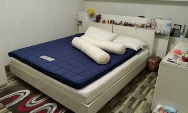 À vendre 2 chambres condo à Huai Khwang, Bangkok