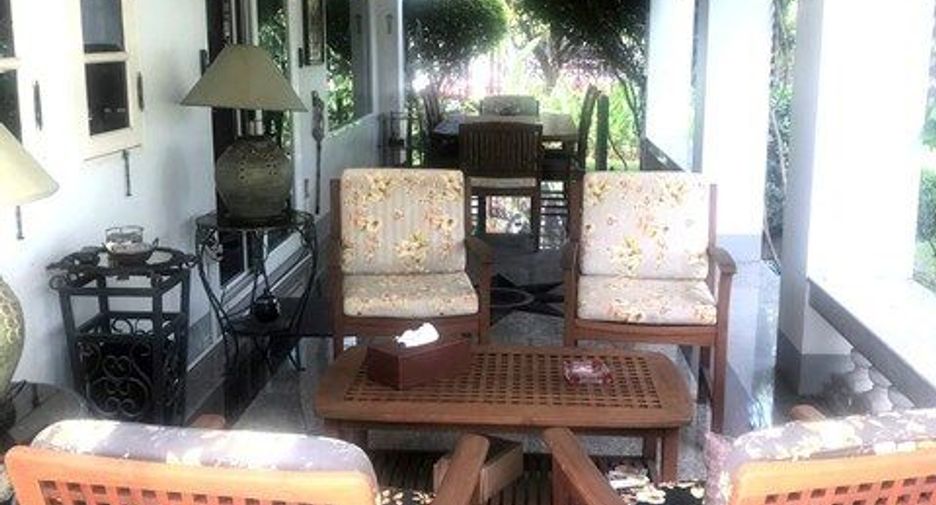 Haus zum Kauf mit 4 Zimmer in Sai Mai, Bangkok