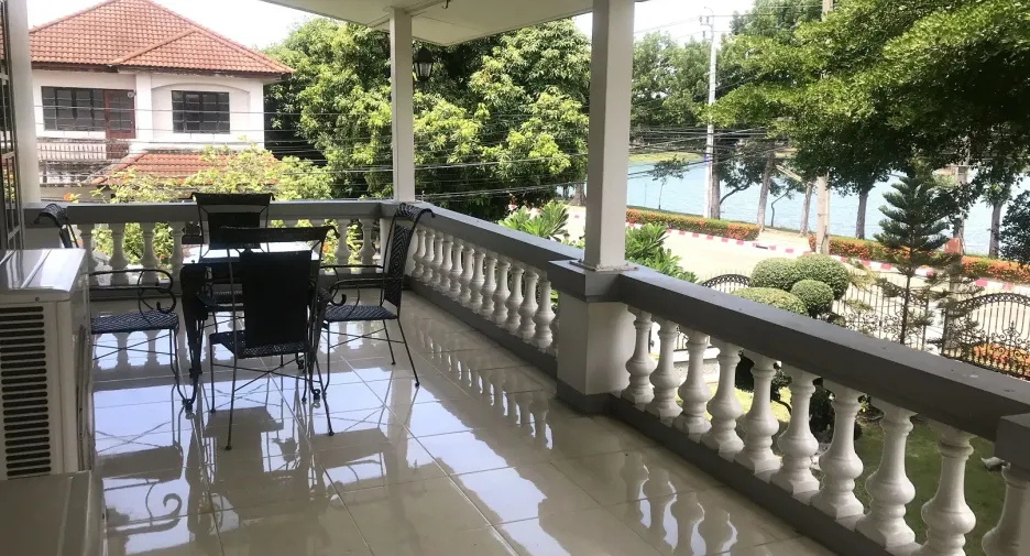 Haus zum Kauf mit 4 Zimmer in Sai Mai, Bangkok