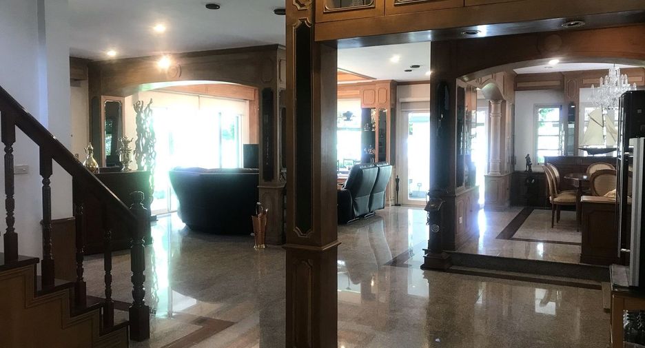 Haus zum Kauf mit 4 Zimmer in Sai Mai, Bangkok