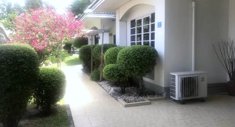 Haus zum Kauf mit 4 Zimmer in Sai Mai, Bangkok
