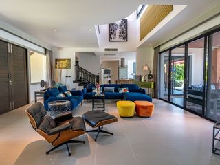 For sale and for rent 4 bedrooms villa in Thalang, Phuket