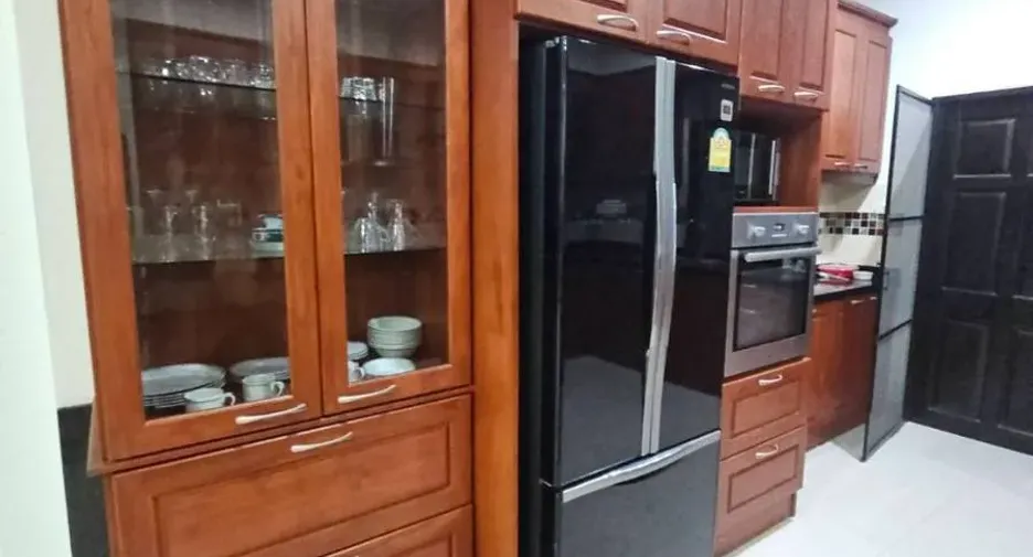 For rent 3 bedrooms house in Huay Yai, Pattaya