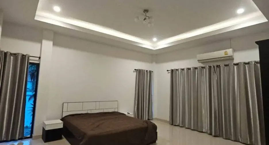 For rent 3 bedrooms house in Huay Yai, Pattaya