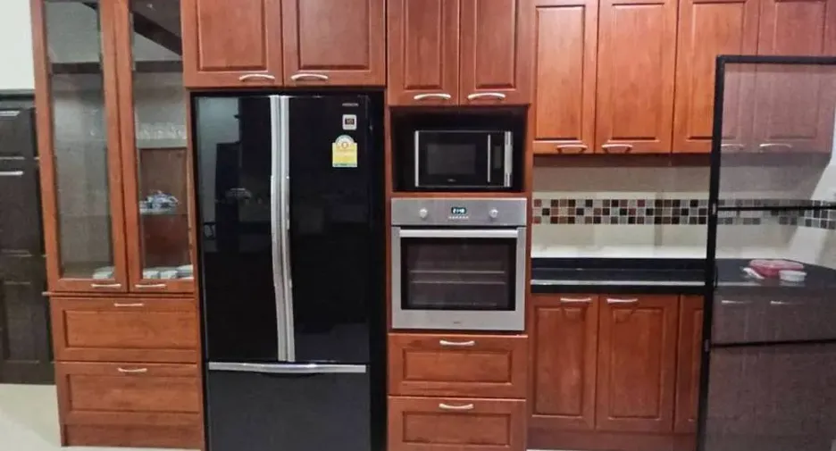 For rent 3 bedrooms house in Huay Yai, Pattaya