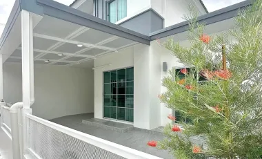 For sale 3 bedrooms townhouse in Bang Lamung, Chonburi