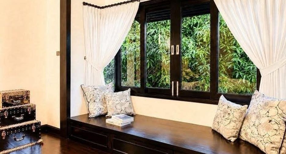 À louer 4 chambres villa à Jomtien, Pattaya