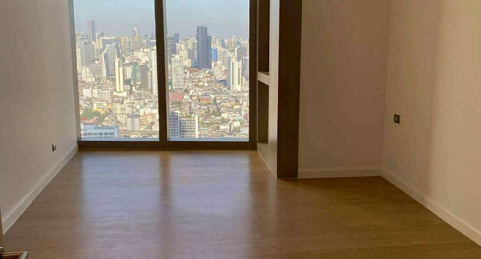 For sale 4 bedrooms condo in Khlong San, Bangkok