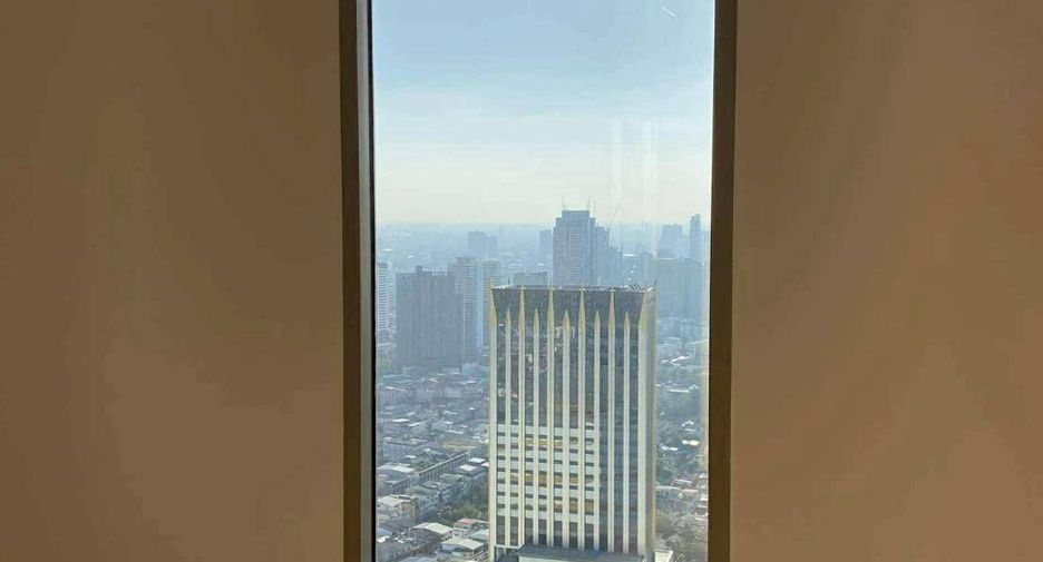 For sale 4 bedrooms condo in Khlong San, Bangkok