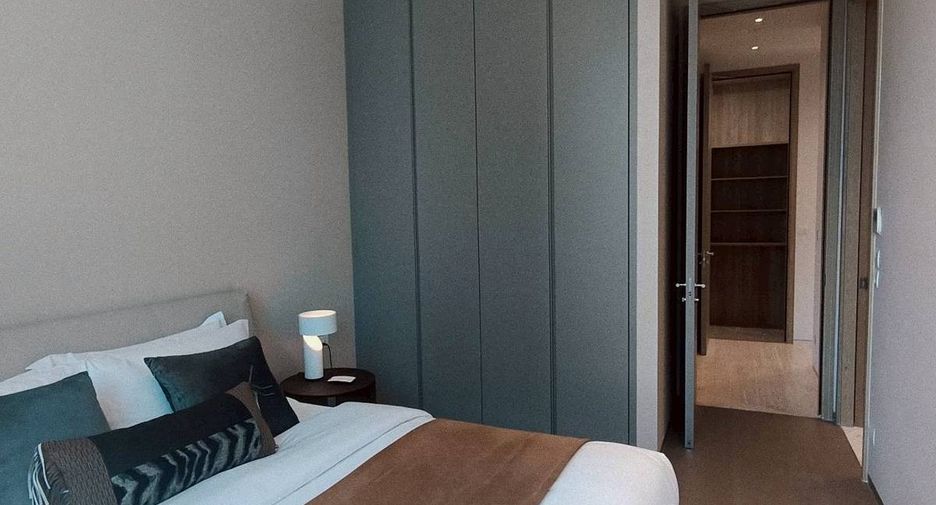 For sale 2 ベッドルーム condo in Pathum Wan, Bangkok