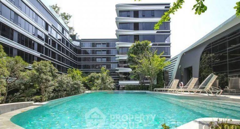 For rent 1 bed condo in Khlong Toei, Bangkok