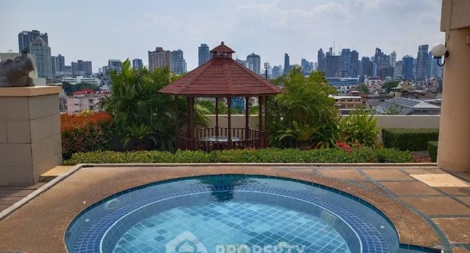 À louer 1 chambre condo à Watthana, Bangkok