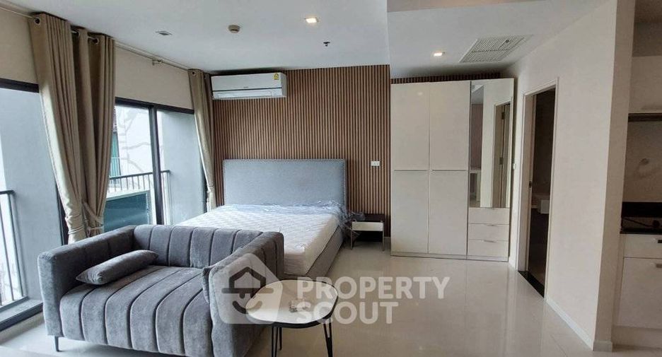 Condo en alquiler de 1 habitaciones en Khlong Toei, Bangkok