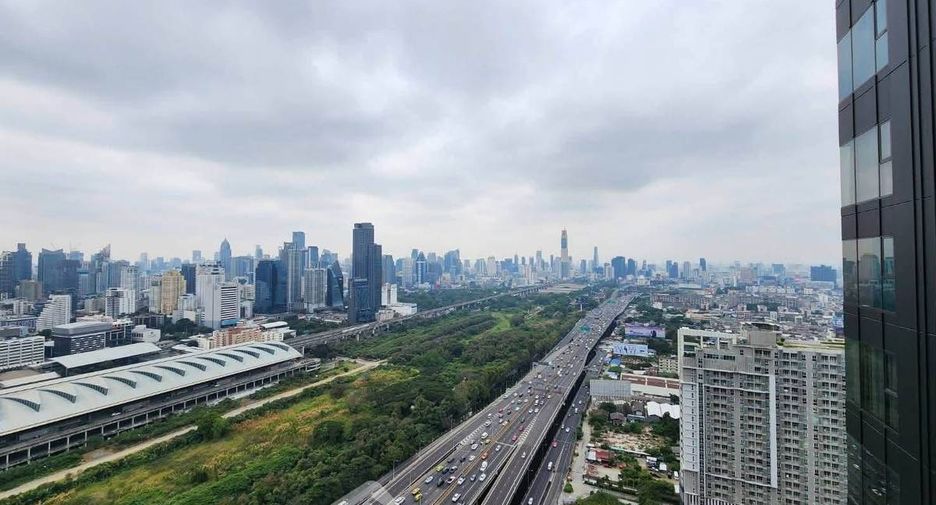 Condo en alquiler de 1 habitaciones en Huai Khwang, Bangkok
