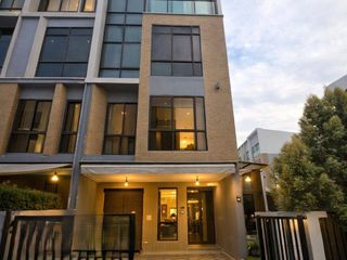 For rent 4 bedrooms townhouse in Suan Luang, Bangkok