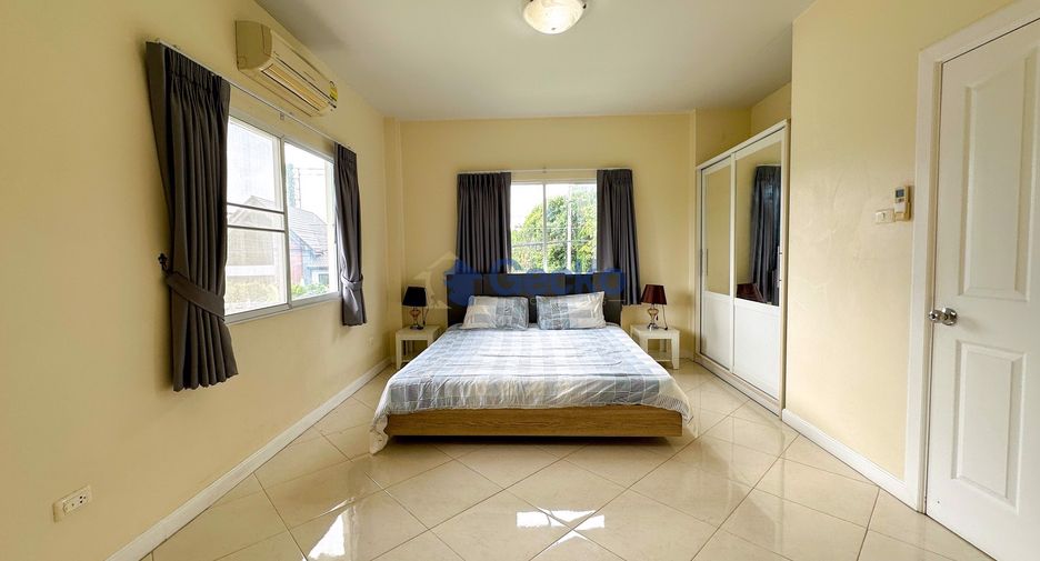 For rent and for sale 3 bedrooms house in Bang Lamung, Chonburi