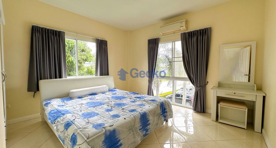 For rent and for sale 3 bedrooms house in Bang Lamung, Chonburi